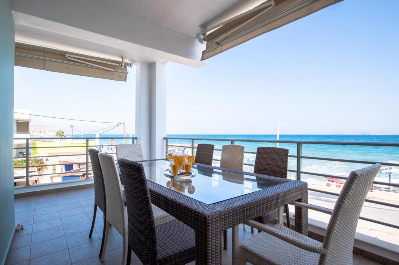 White Crystal Beachfront Apartment Goúrnes Extérieur photo